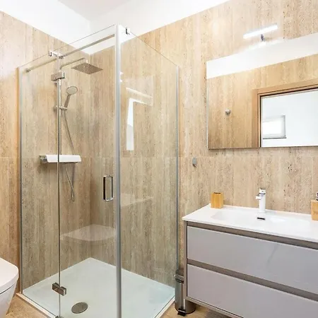 Luna & Pia Comfortable