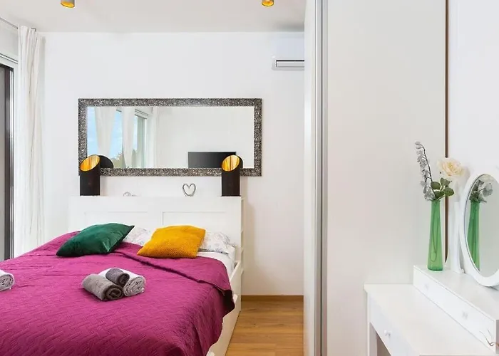 Luna & Pia Comfortable Villa Pula