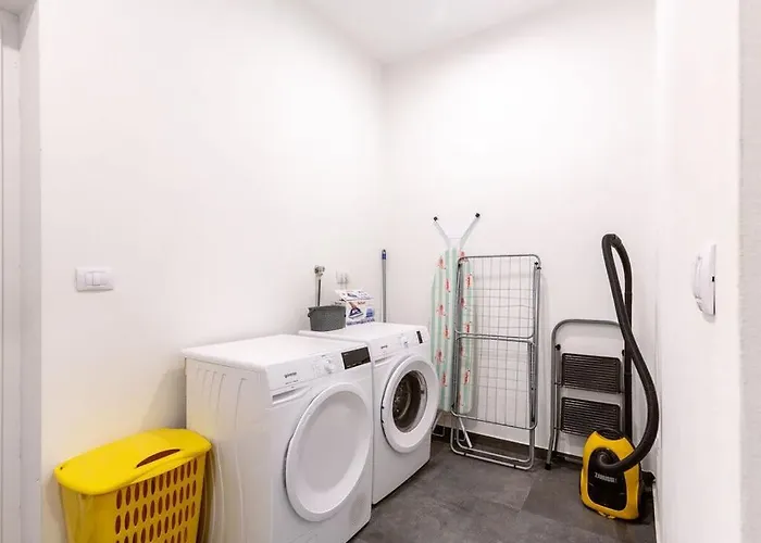 Luna & Pia Comfortable